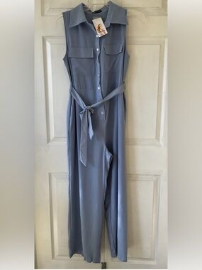 Pretty Garden Jumpsuit Size Medium